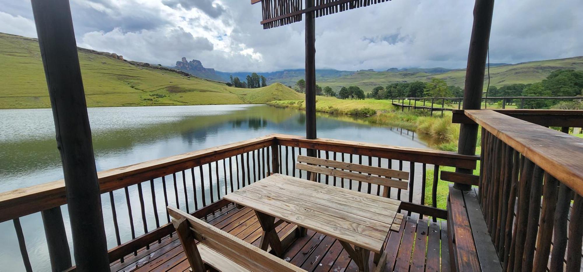 Gooderson Drakensberg Gardens Golf&Spa Resort Buitenkant foto