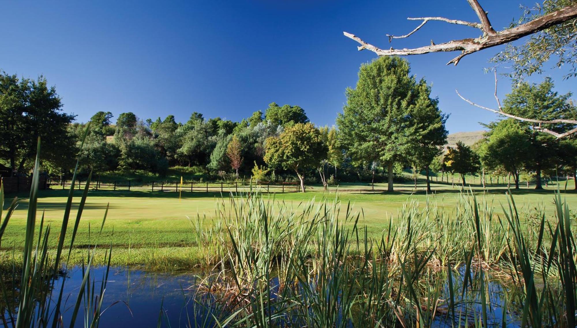 Gooderson Drakensberg Gardens Golf&Spa Resort Buitenkant foto
