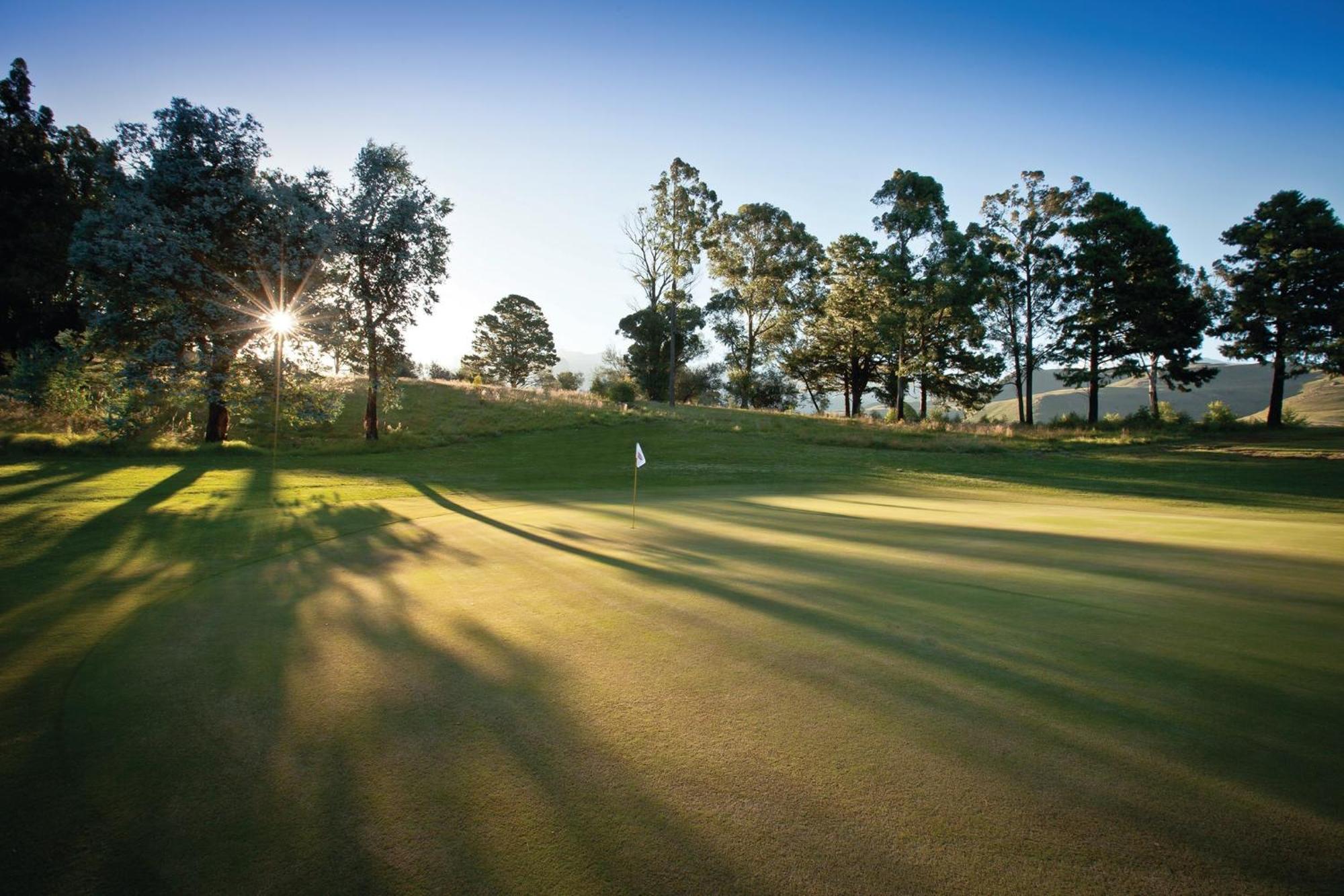 Gooderson Drakensberg Gardens Golf&Spa Resort Buitenkant foto