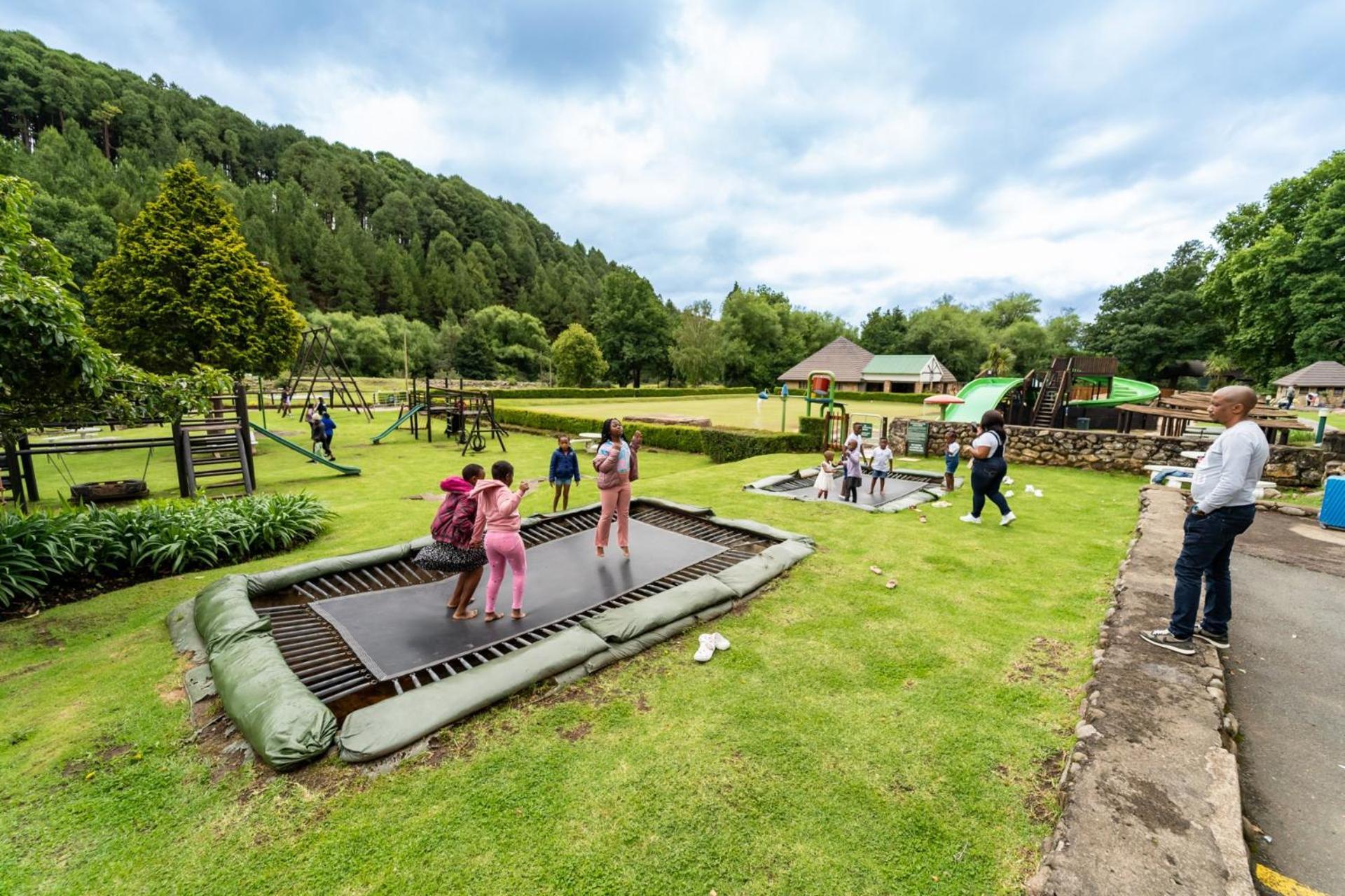 Gooderson Drakensberg Gardens Golf&Spa Resort Buitenkant foto